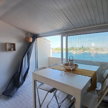Larche De Noe Vue Sur Port * Agde